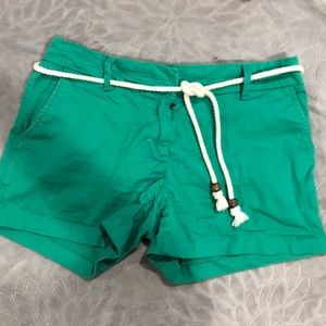 British Khaki || green shorts